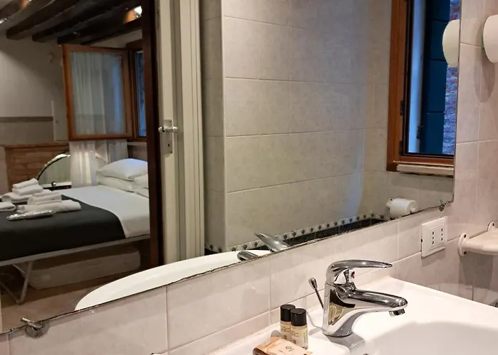 Lovely And Quiet Cannaregio Apartment